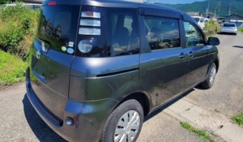 Hatchback Toyota SIENTA
