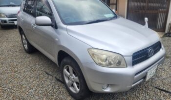 SUV Toyota RAV4
