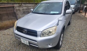 SUV Toyota RAV4