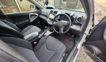 SUV Toyota RAV4